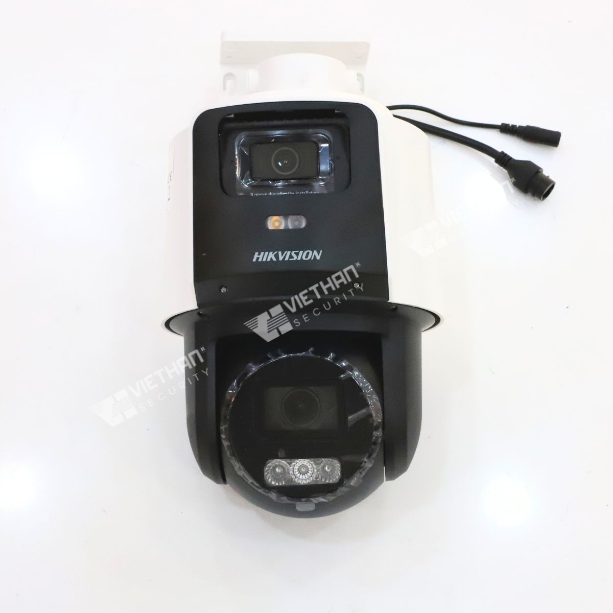 Camera TandemVu PTZ Hikvision DS-2SE3C404MWG-E/14 8MP (4MP+4MP) đàm thoại hai chiều, hồng ngoại 40m, phát hiện người/xe