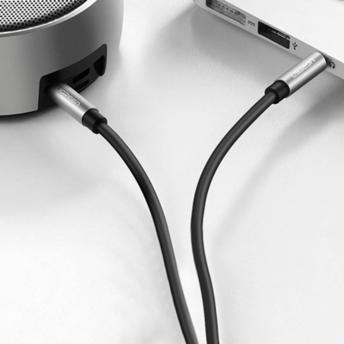 Cáp Audio 3.5mm dây tròn 3M Chính hãng Ugreen 10736 mạ vàng 24K