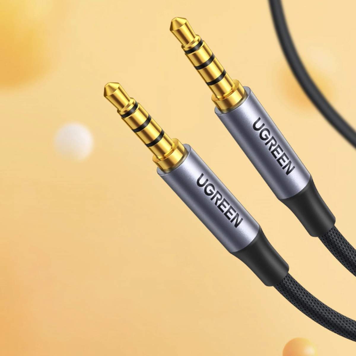Cáp âm thanh AUX 3.5mm 2 đầu dương 4 cực dài 2M bện nylon hỗ trợ mic Ugreen 20782 cao cấp