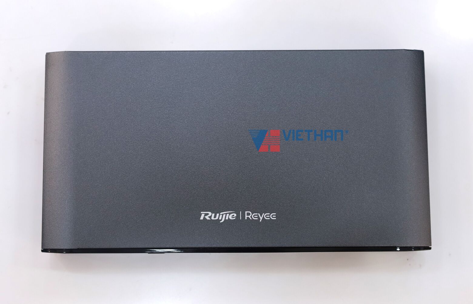 Bộ định tuyến Smart Gateway 5 Cổng Ruijie  RG-EG105G-V3 Chịu tải 100 Users, bộ nhớ Flash 32MB  