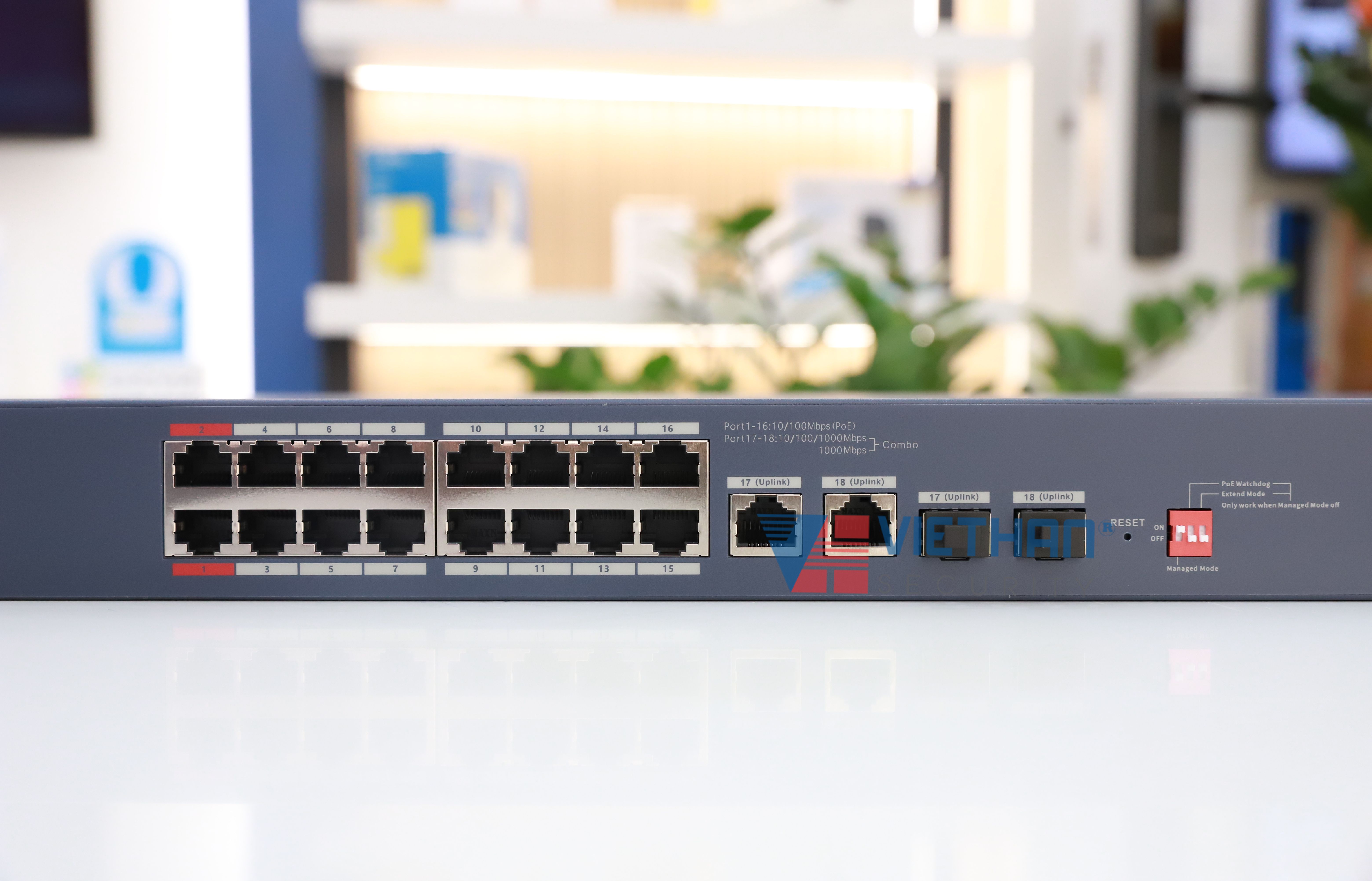 Module Switch PoE Cloud 18 port DAHUA DH-CS4218-16ET-135, 16 PoE, 2 port RJ45, 2 port SFP.