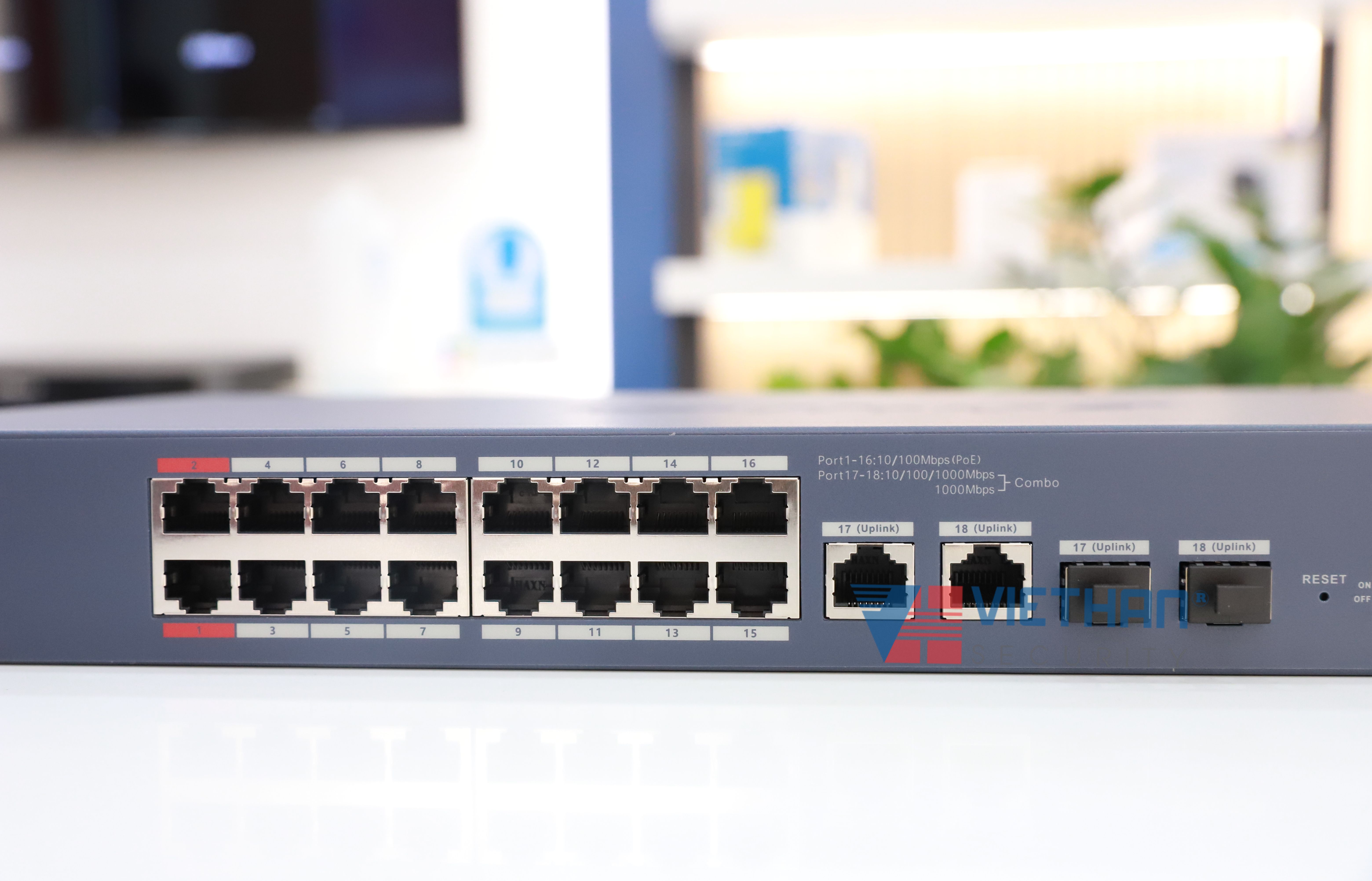 Module Switch PoE Cloud 18 port DAHUA DH-CS4218-16ET-135, 16 PoE, 2 port RJ45, 2 port SFP.