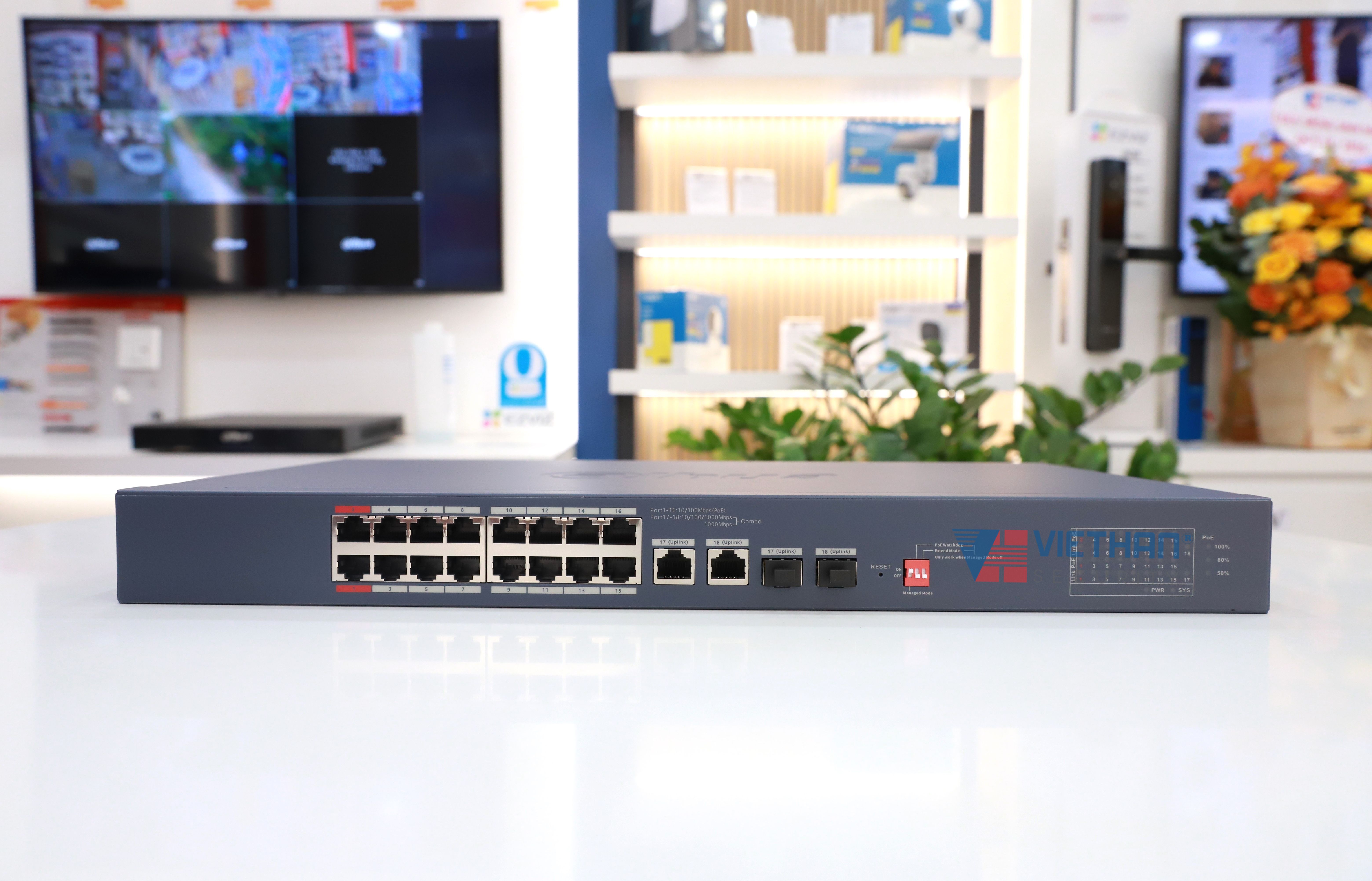 Module Switch PoE Cloud 18 port DAHUA DH-CS4218-16ET-135, 16 PoE, 2 port RJ45, 2 port SFP.