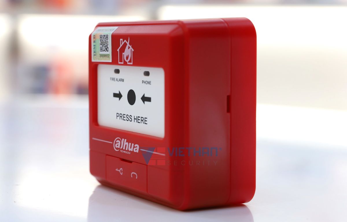 Nút khẩn cấp (vuông) Dahua DHI-HY-C121, Dễ lắp đặt, Chống chịu tốt với môi trường khắc nghiệt 
