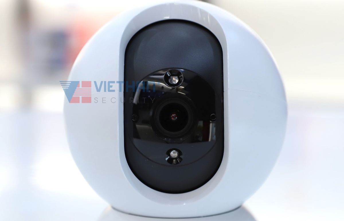 Camera Wifi 2MP Hikvision DS-2CV2Q21G1-IDW Xoay 360 độ, Phát hiện con người, Tích hợp loa & mic