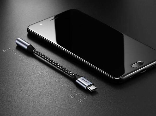 Cáp chuyển đổi USB type-C to 3.5mm Ugreen 30632 AV142 dài 10cm, Đầu mạ vàng, Dây bọc dù