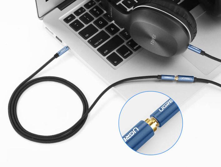 Cáp nối dài âm thanh AUX 3.5mm 3M Ugreen 70878 bọc Nylon cao cấp (hỗ trợ Mic)