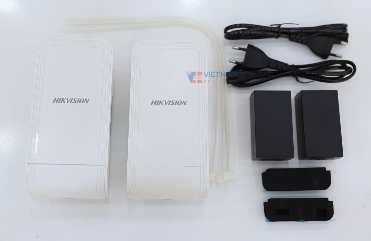 Bộ bắn sóng wifi 3km cho camera ngoài trời Hikvision DS-3WF3000-EI-5AC/P 5Ghz 867Mbps, Cắm và chạy