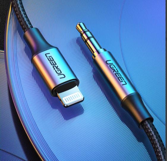 Cáp chuyển Lighting sang 3.5mm Ugreen 70509 dài 1m, Đầu bọc kẽm cao cấp