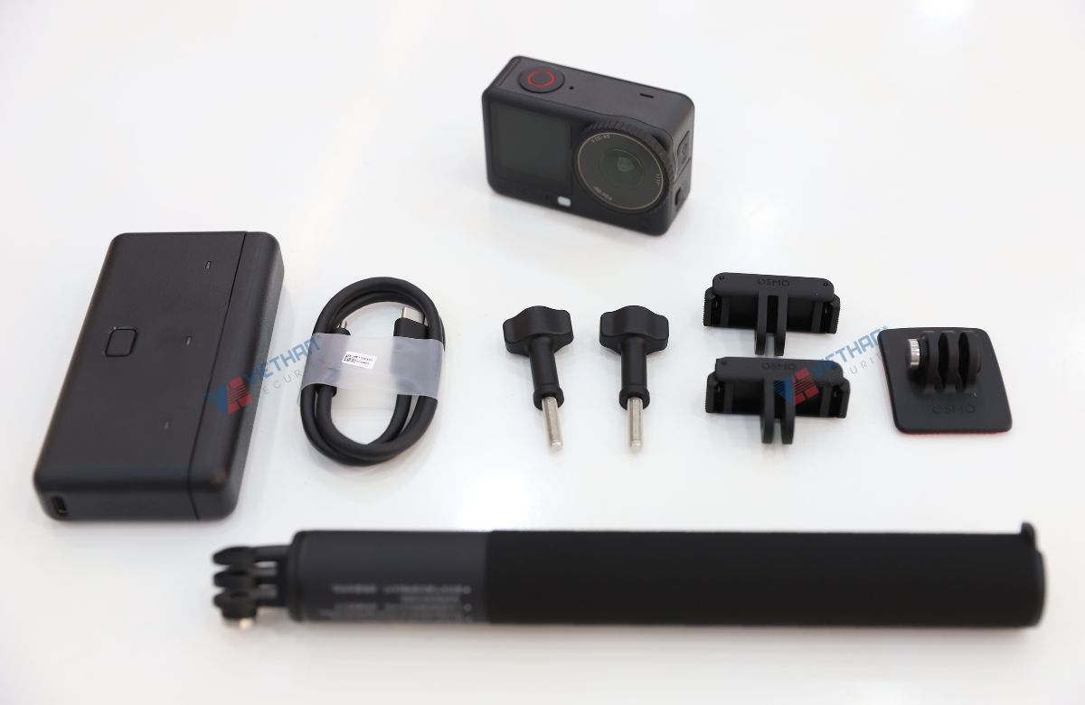 DJI Osmo Action 6 Cam quay siêu nét 4K, chống nước 20M (Adventure combo)