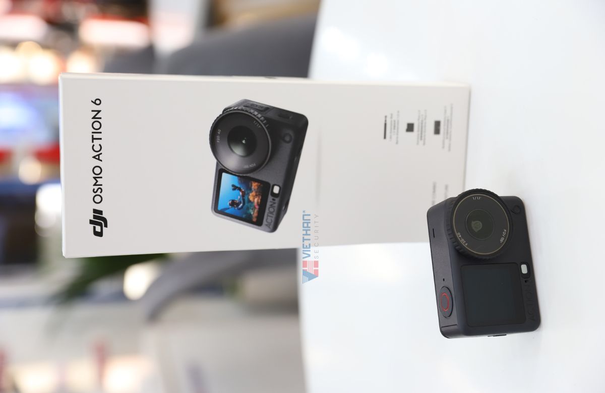 DJI Osmo Action 6 Camera chống rung, Ghi hình 4K, Pin 1950mAh (Standard Combo)