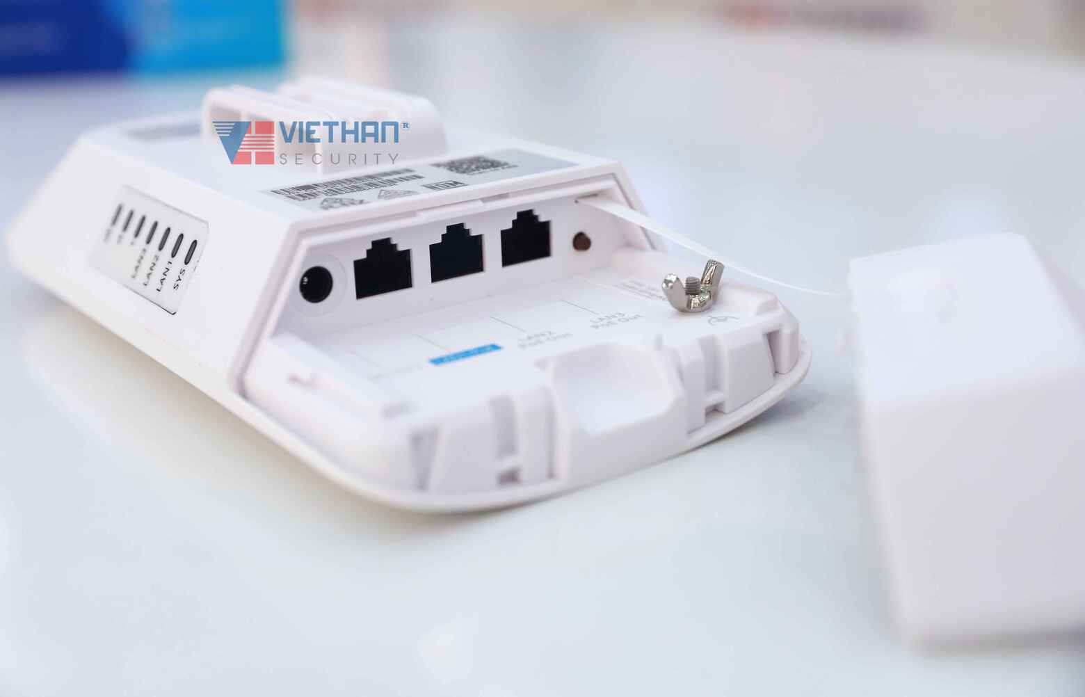 Bộ thu phát sóng wifi 3km Ruijie RG-EST330F-P  Tốc độ 867Mbps, 2 Cổng PoE Out