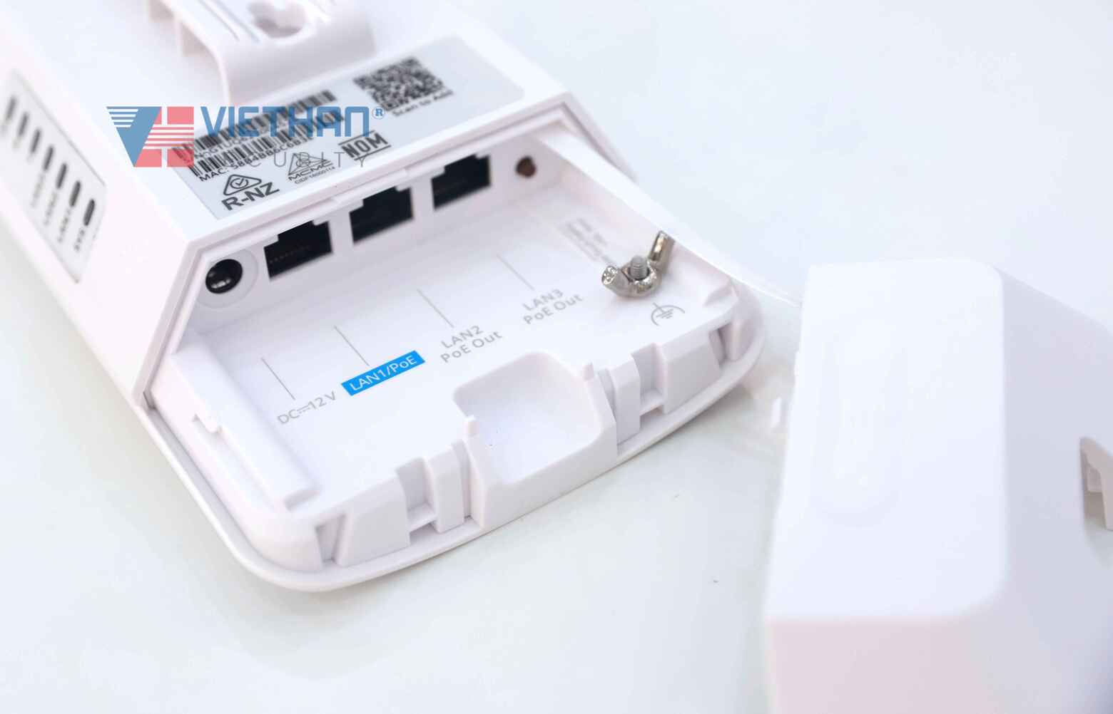 Bộ thu phát sóng wifi 3km Ruijie RG-EST330F-P  Tốc độ 867Mbps, 2 Cổng PoE Out
