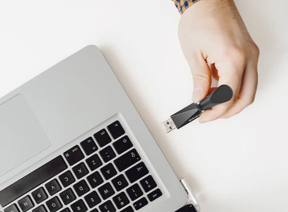 Bộ Thu Wi-Fi USB 2.0 AC1300 Mercusys MA30H Tốc độ 400 Mbps, Băng Tần Kép, Ăng-ten ngoài, Công Nghệ MU-MIMO, Plug & Play