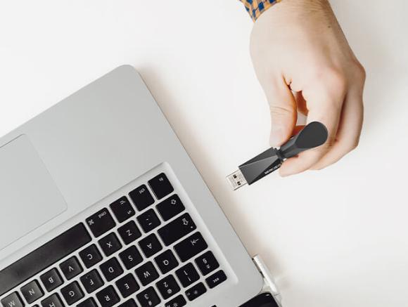 Bộ Thu Wi-Fi USB AC1300 Mercury MA30H Tốc Độ 1.3Gbps, Bảo Mật WPA3, MU-MIMO, Băng tần kép, Cắm và Chạy