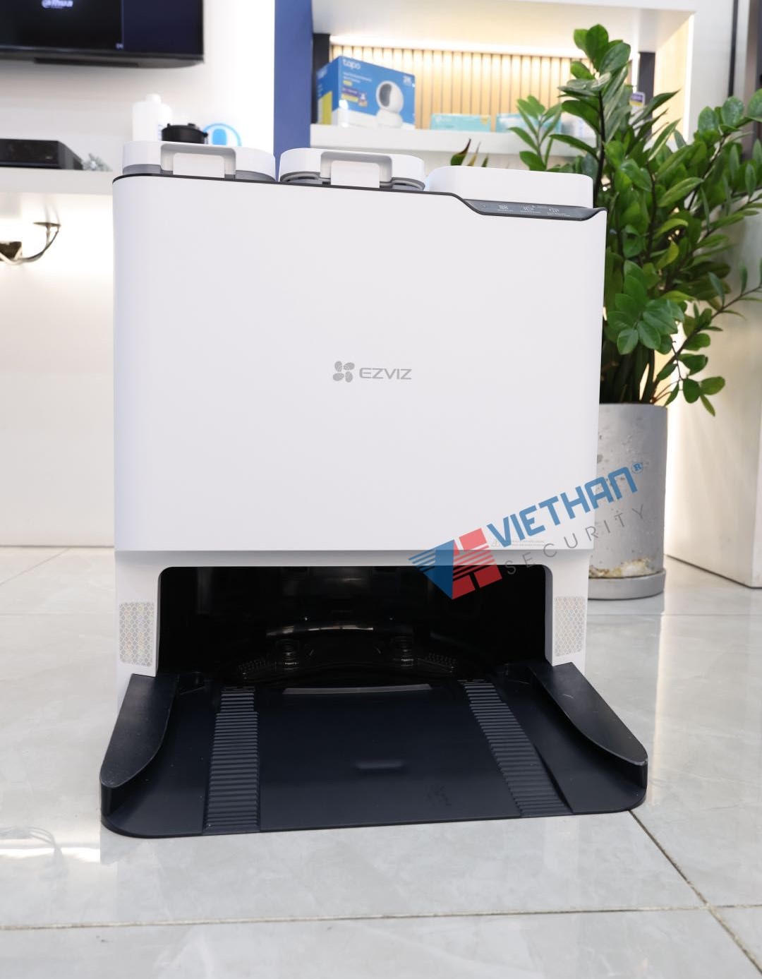 Robot hút bụi lau nhà Ezviz RS20 Max, Tích hợp hút & lau, Lực hút 13.000Pa, Trang bị Camera AI, Chống rối tóc