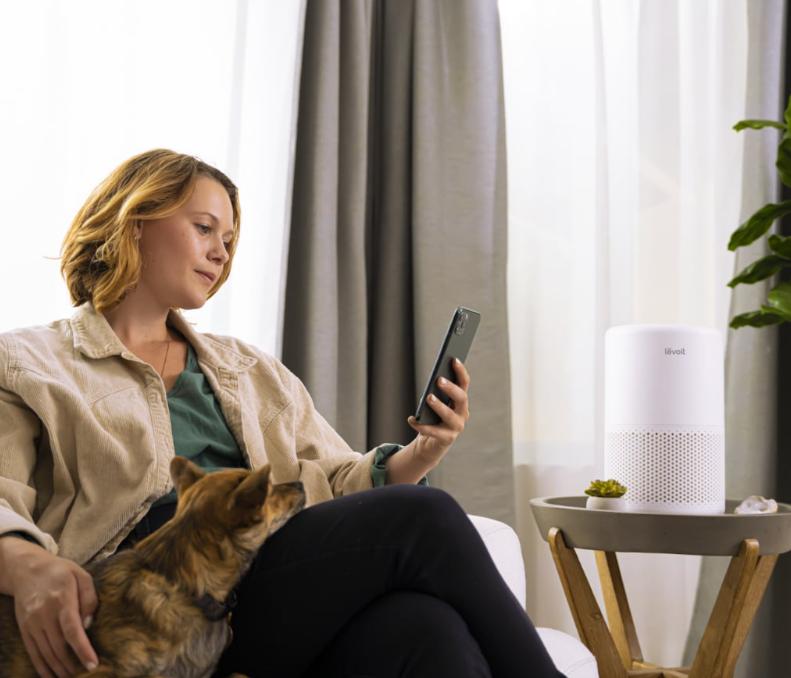 Máy lọc không khí Levoit Core 200S Lọc HEPA 3 Lớp, Kết nối Google Assistant & Alexa, Phù hợp không gian dưới 35m2
