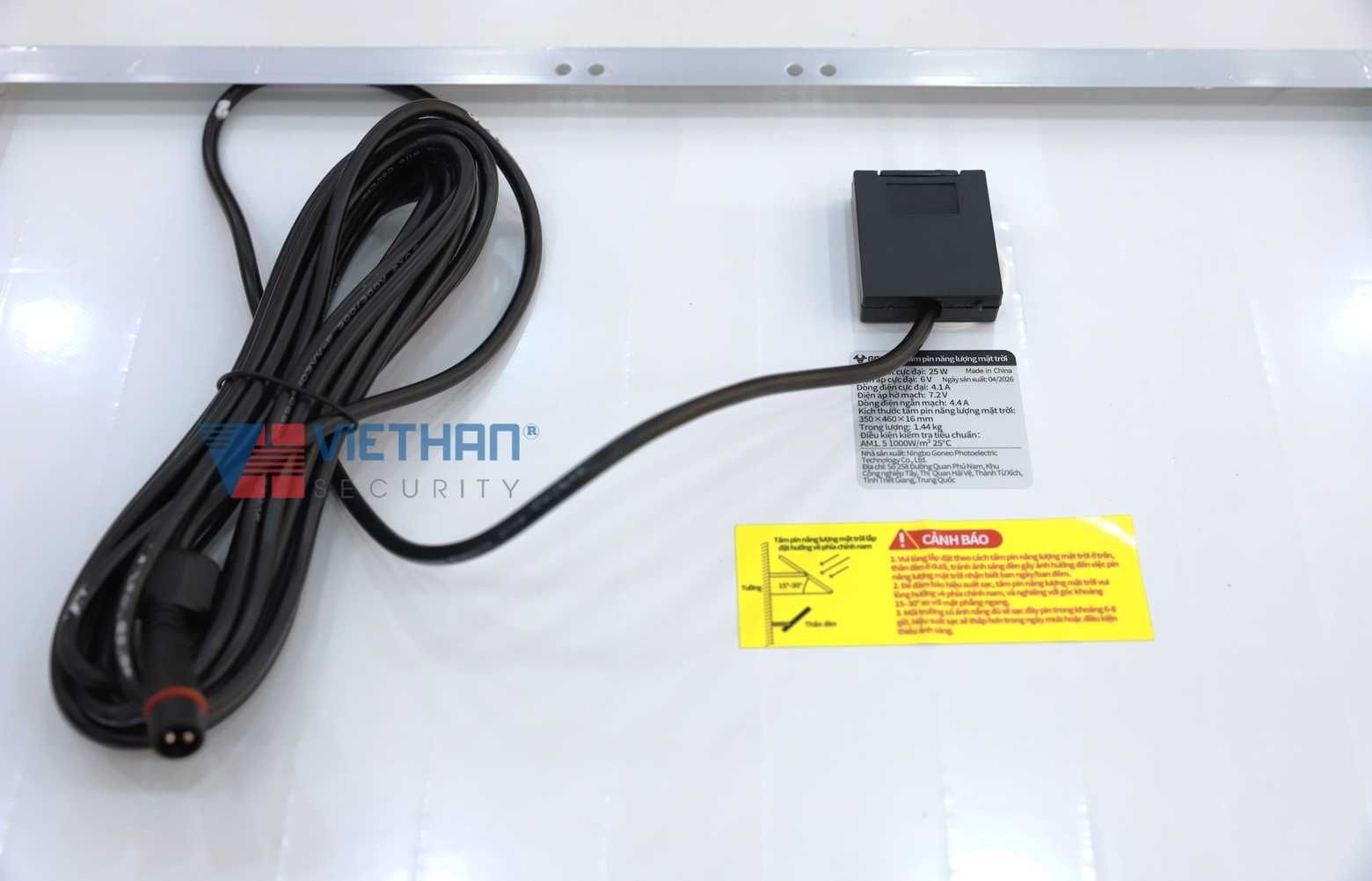 Đèn năng Năng Lượng Mặt Trời GONEO GN-C350B-AS 15W, Quang thông 2100lm, Dung lượng pin 25AH, IP66