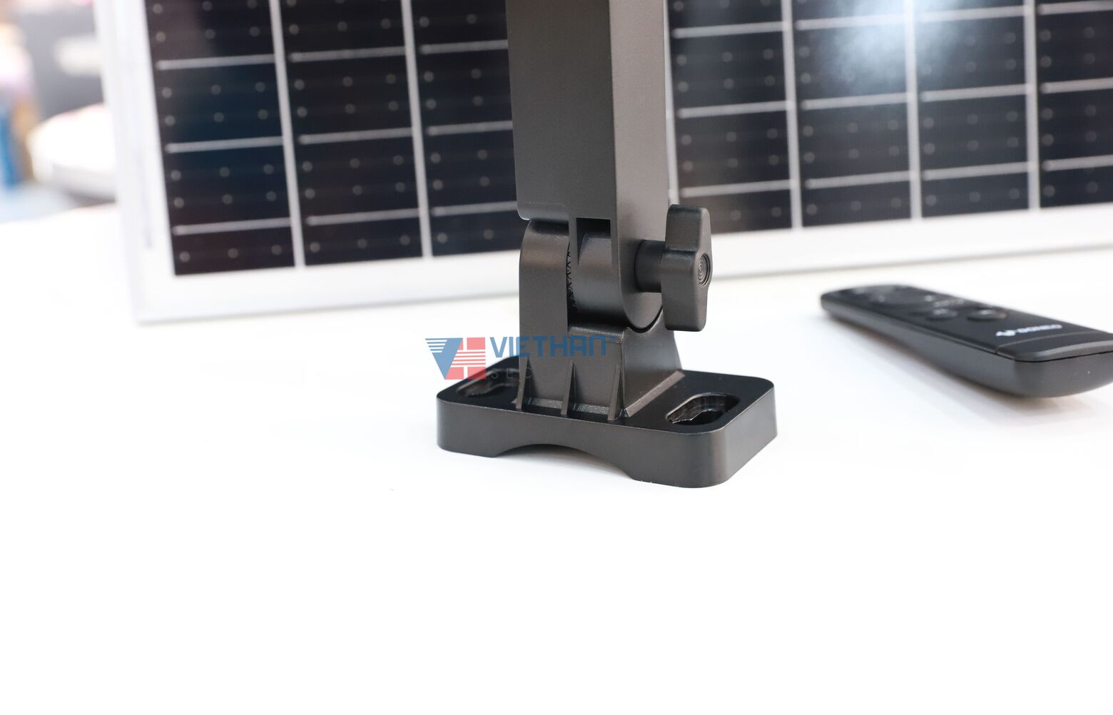 Đèn năng lượng mặt trời GONEO GN-C600B-AS - Công suất 21W, 64 chip LED 5054, Pin lưu trữ 30Ah, Chiếu sáng liên tục 24h, ip65