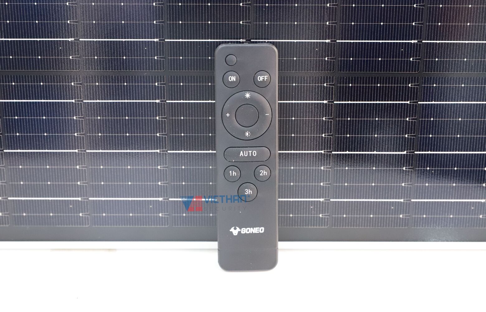 Đèn năng lượng mặt trời GONEO GN-C600B-AS - Công suất 21W, 64 chip LED 5054, Pin lưu trữ 30Ah, Chiếu sáng liên tục 24h, ip65