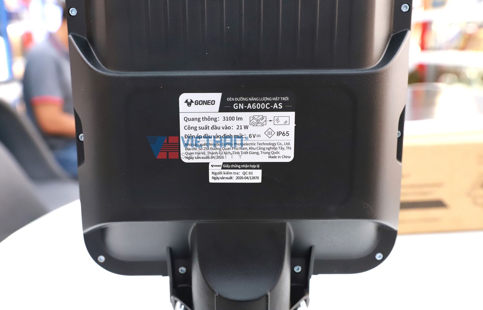Đèn đường năng Năng Lượng Mặt Trời GONEO GN-A600C-AS 21W, Cảm biến & điều khiển từ xa, Pin lưu trữ 30 Ah, Tấm Pin Silicon đơn tinh thể, IP65