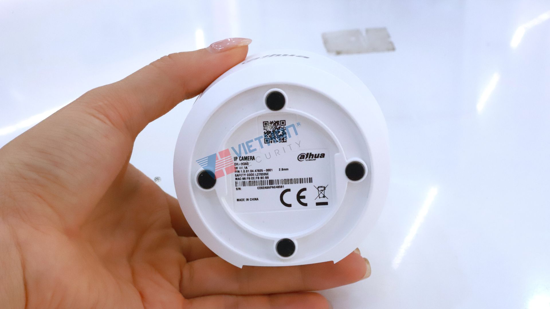 Camera Wi-Fi 360° Dahua Hero DH-H3AS 3MP Wi-Fi 6 Băng Tần Kép, Đàm Thoại 2 Chiều, Phát Hiện Người & Thú Cưng, Báo Động Đèn & Còi