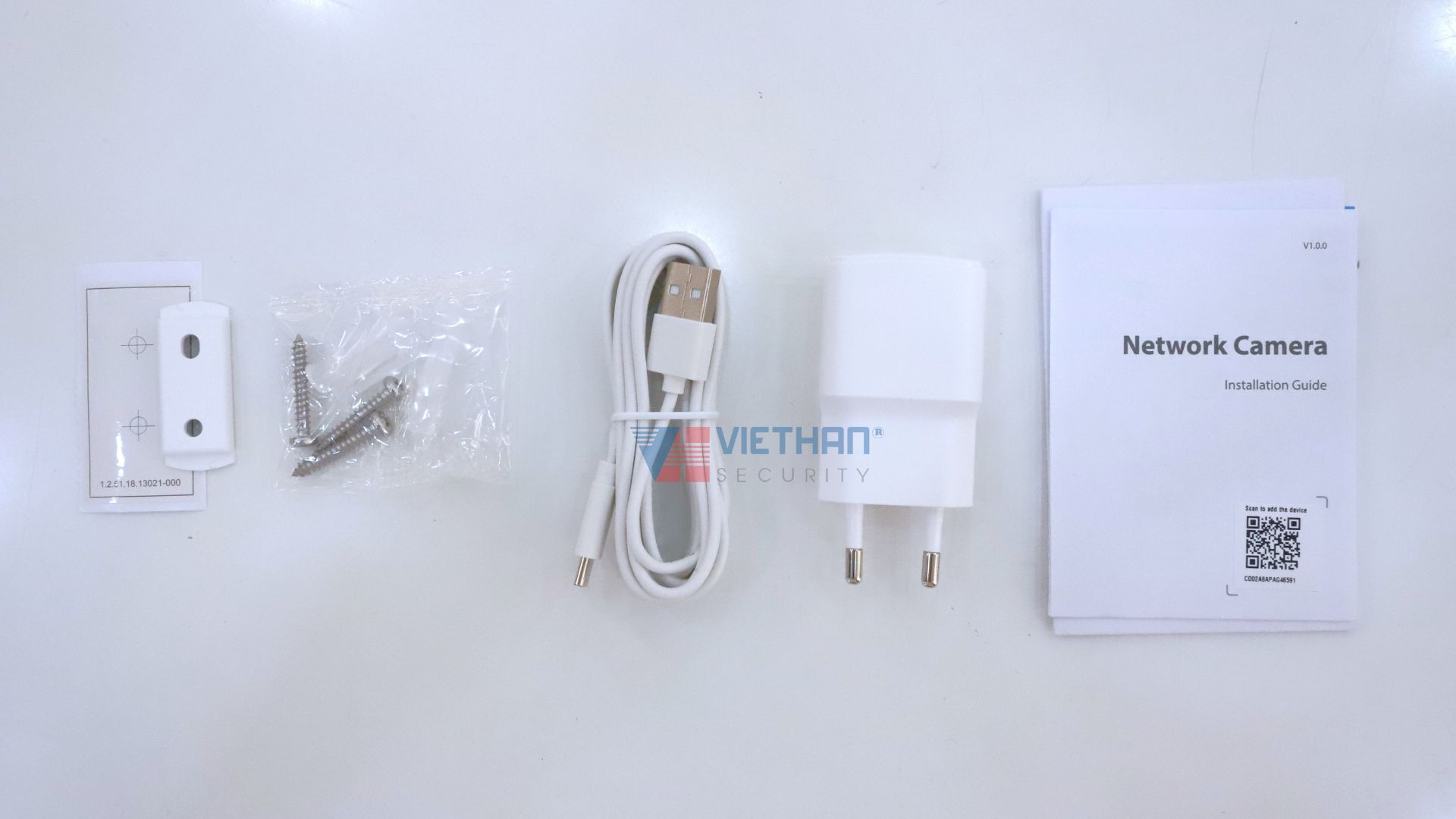 Camera Wi-Fi 360° Dahua Hero DH-H3AS 3MP Wi-Fi 6 Băng Tần Kép, Đàm Thoại 2 Chiều, Phát Hiện Người & Thú Cưng, Báo Động Đèn & Còi