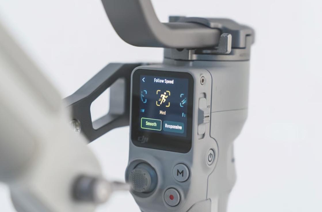 Thiết bị chống rung DJI RS 4 Mini Combo Màn hình cảm ứng OLED, Khóa trục tự động, Kết nối Bluetooth 5.1, Cổng sạc USB-C