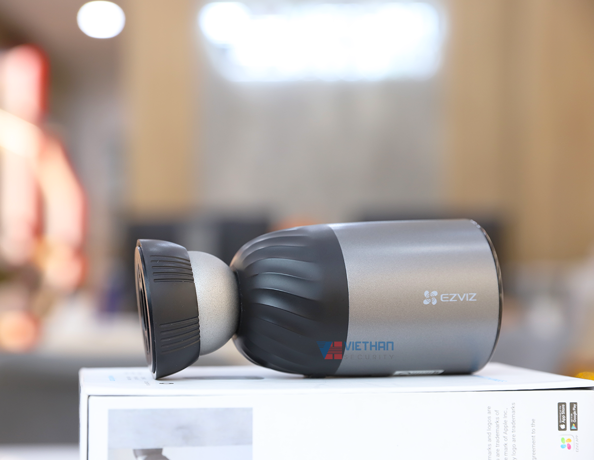 Camera pin sạc wifi Ezviz BC1C eLife Video 1080P có thể kết hợp với Pin mặt trời solar ( Bộ Camera + Pin solar )