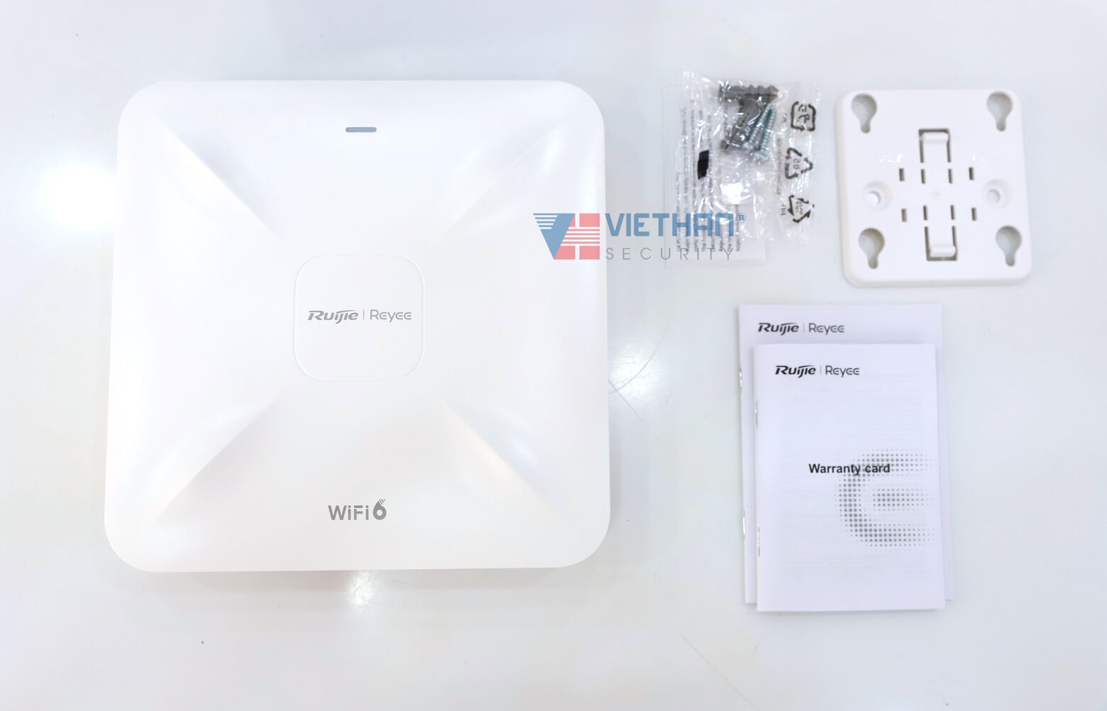 Thiết bị phát wifi ốp trần 2 băng tần RUIJIE RG-RAP2260(G) tốc độ 1775Mbps, truy cập đồng thời đề xuất 100+