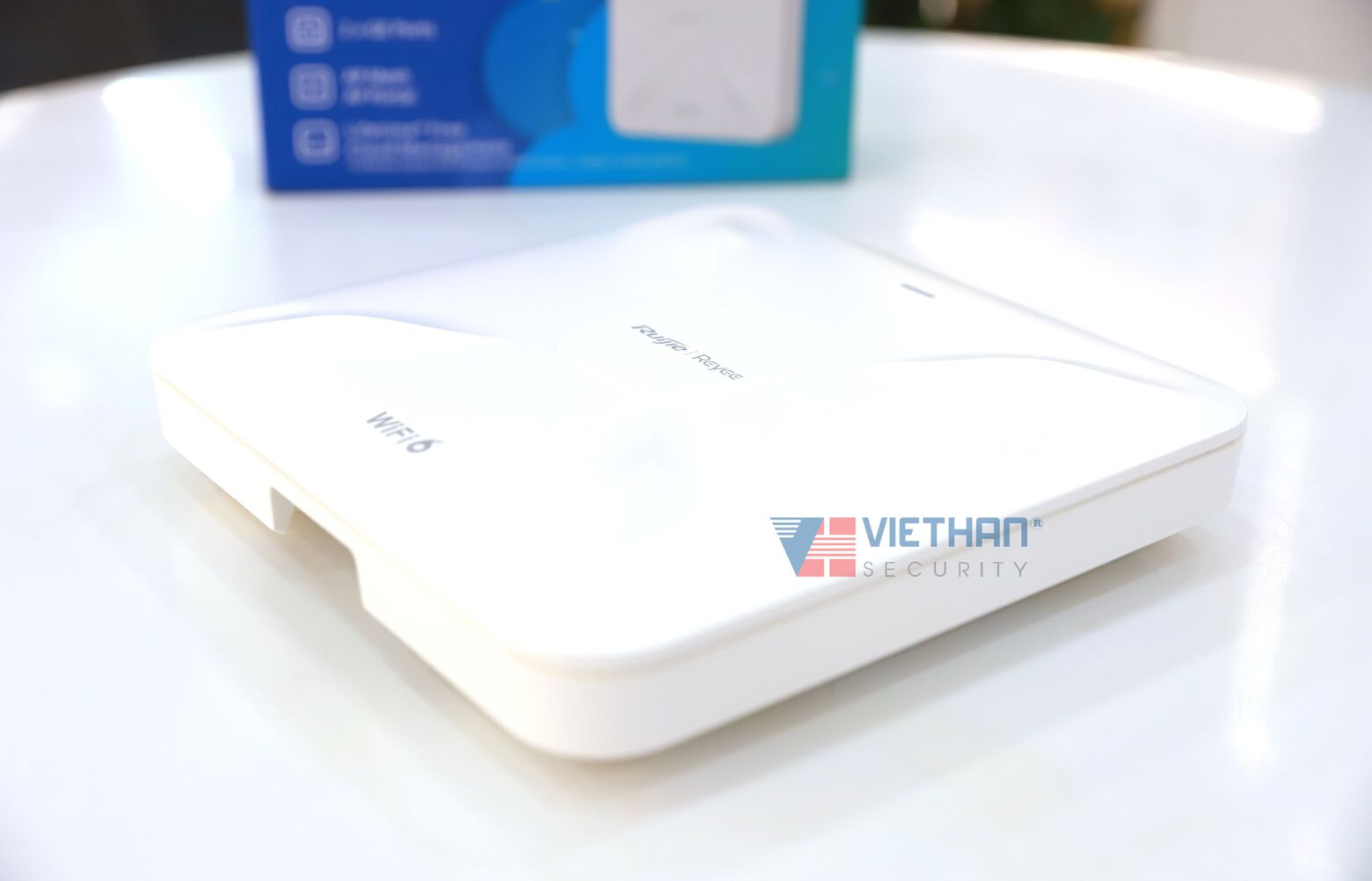 Thiết bị phát wifi ốp trần 2 băng tần RUIJIE RG-RAP2260(G) tốc độ 1775Mbps, truy cập đồng thời đề xuất 100+