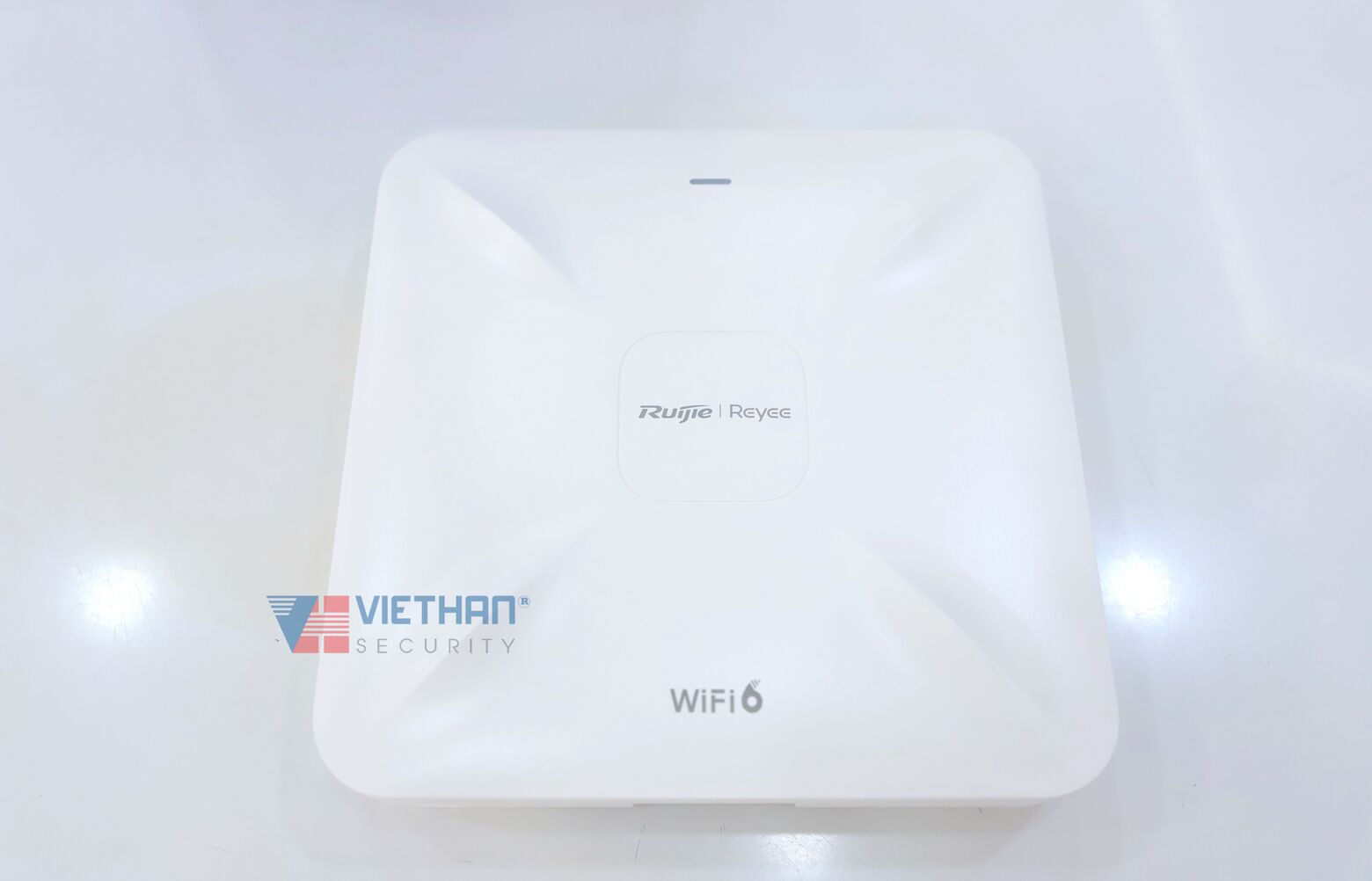 Thiết bị phát wifi ốp trần 2 băng tần RUIJIE RG-RAP2260(G) tốc độ 1775Mbps, truy cập đồng thời đề xuất 100+