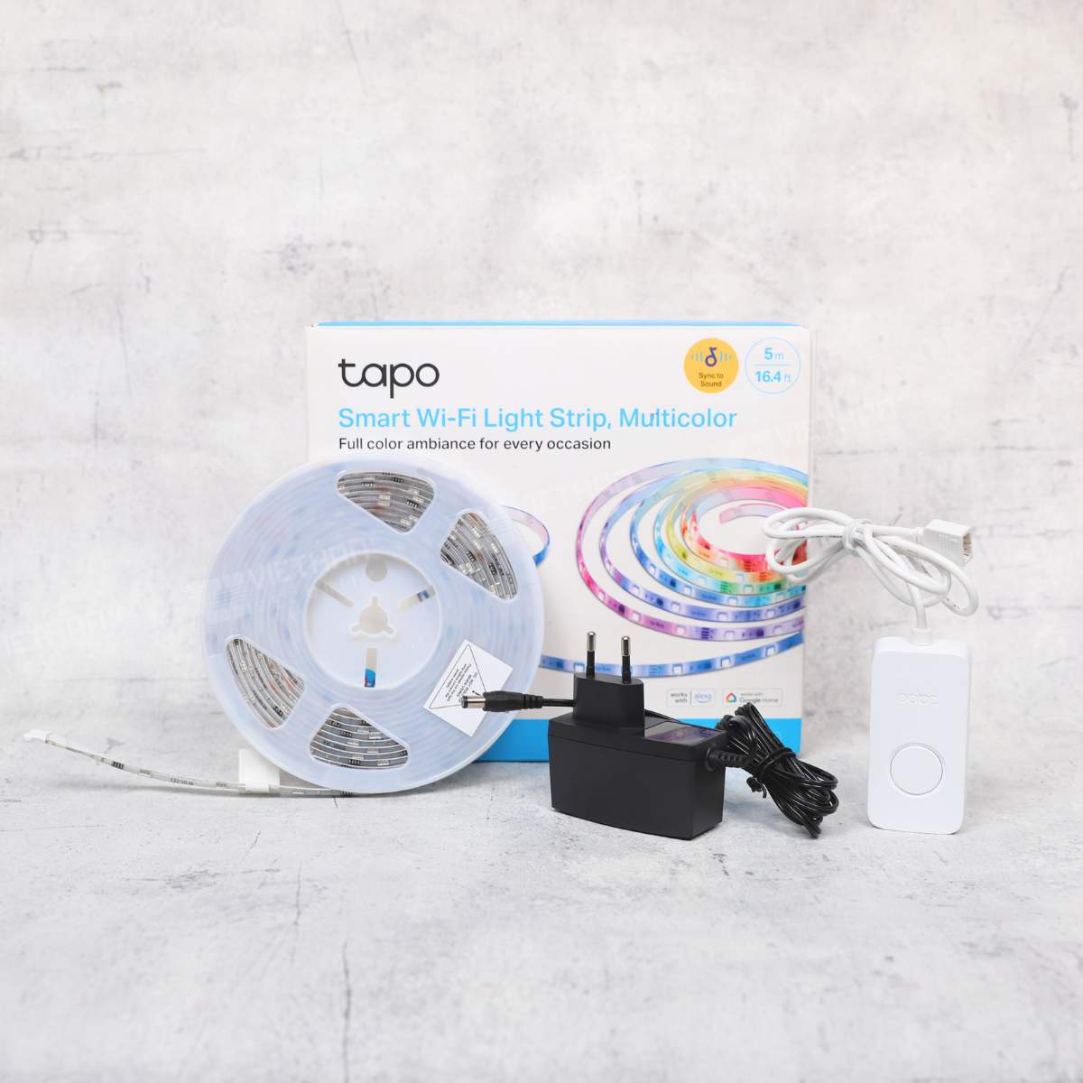 Bộ đèn LED thông minh TP-Link Tapo L920-5 nhiều màu sắc, có lớp bảo vệ bên ngoài, điều khiển bằng giọng nói