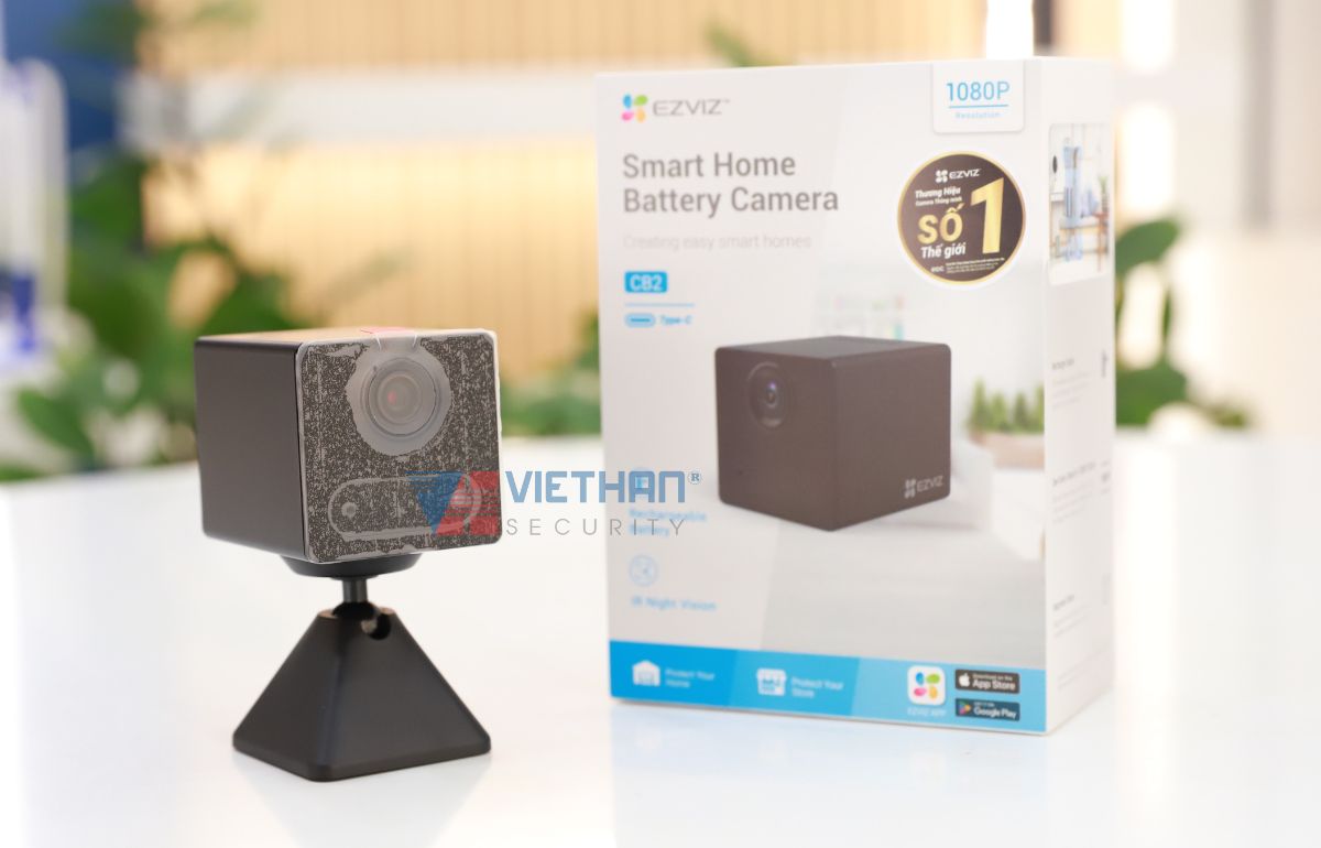 Camera dùng pin sạc 2MP Ezviz CB2 màu đen, đàm thoại 2 chiều, phát hiện chuyển động