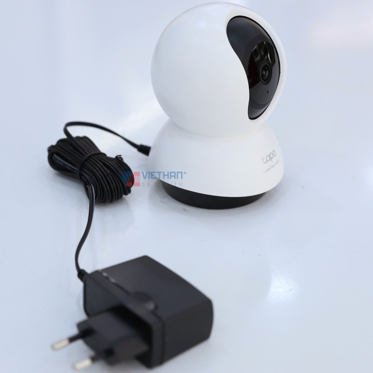 Camera wifi trong nhà 360 độ 2K QHD TP-Link Tapo C220 đàm thoại 2 chiều, phát hiện thông minh