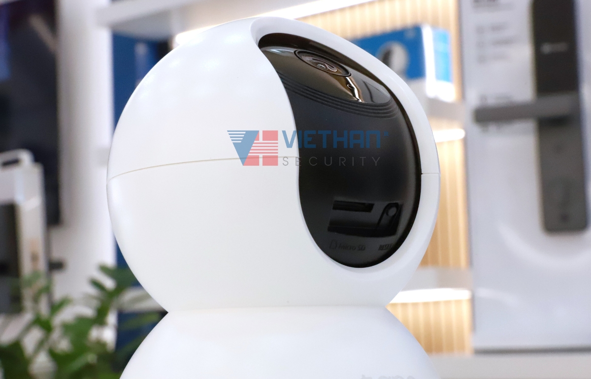 Camera wifi trong nhà 2MP 1080P TP-Link TC70 quay quét 360 độ, đàm thoại 2 chiều, phát hiện chuyển động
