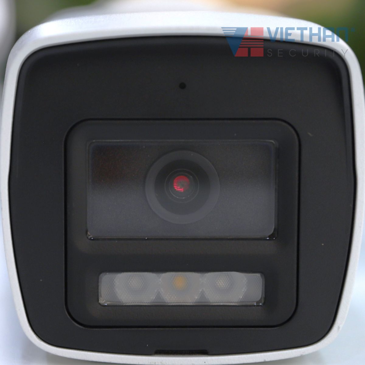 Camera thân ngoài trời IP Hikvision DS-2CD1067G2H-LIUF 6MP, WDR 120dB, hồng ngoại 30m