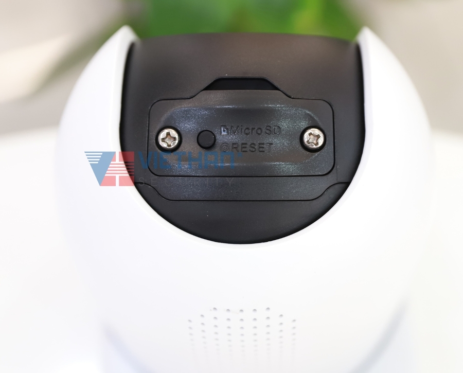 Camera Ezviz H8C pro 3K 5Mp wifi quay quét, AI phát hiện người xe cộ, còi và đèn